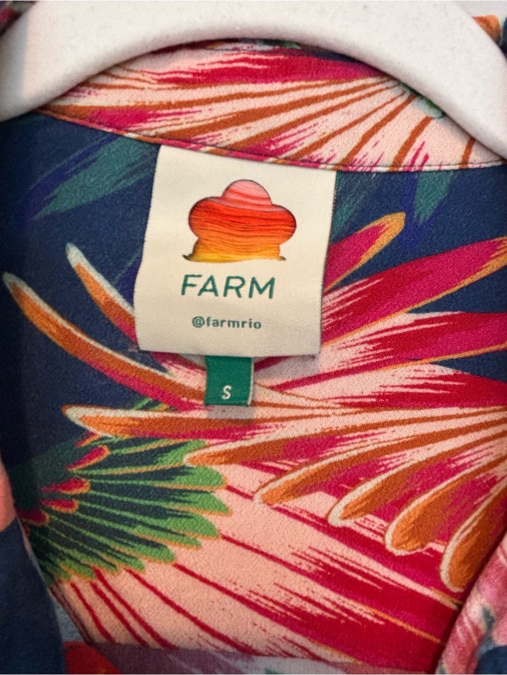 FARM Rio Navy Multicolor Parrot Print Button-Down Shirt - Picture 2 of 4